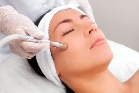 Facial de Limpieza Profunda con Microdermoabrasión